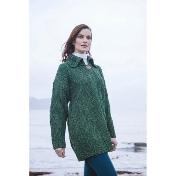 Carraig Donn Green Irish Aran Cable Knit Wool Sweater Jacket Medium - Picture 2 of 6